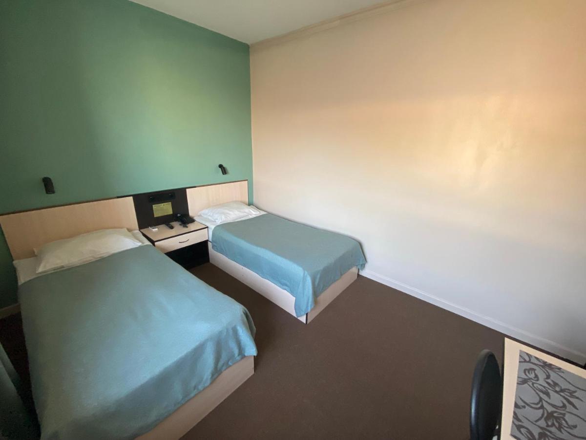 Ulpan Mini Hotel Astana Dış mekan fotoğraf