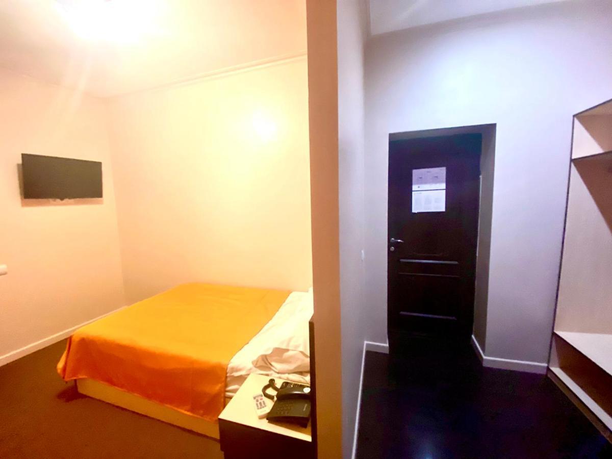 Ulpan Mini Hotel Astana Dış mekan fotoğraf