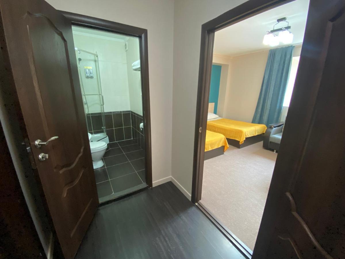 Ulpan Mini Hotel Astana Dış mekan fotoğraf