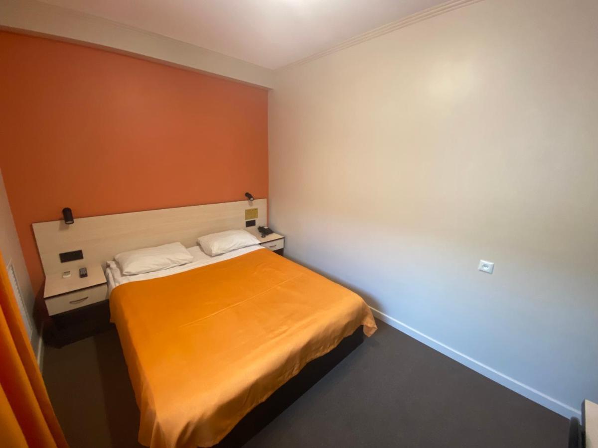 Ulpan Mini Hotel Astana Dış mekan fotoğraf