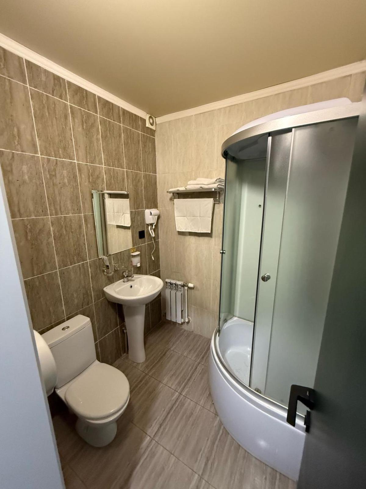 Ulpan Mini Hotel Astana Dış mekan fotoğraf
