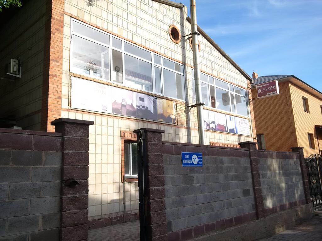 Ulpan Mini Hotel Astana Dış mekan fotoğraf